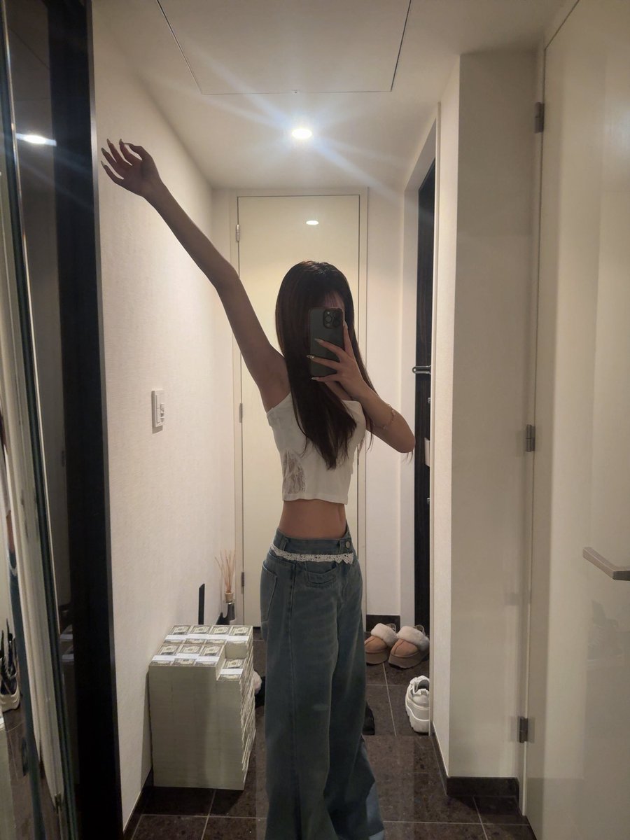 nana tweet media