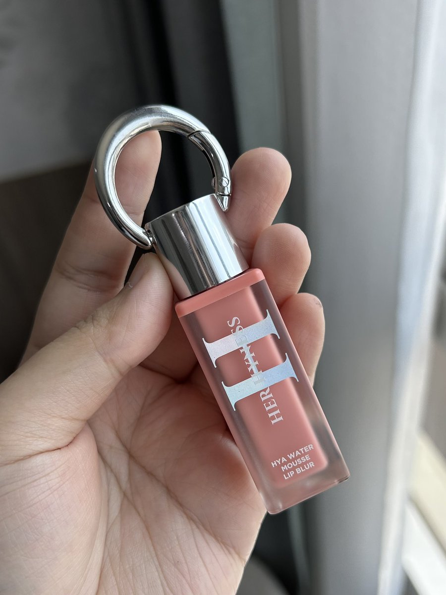 ชอบก็แชร์ tweet media