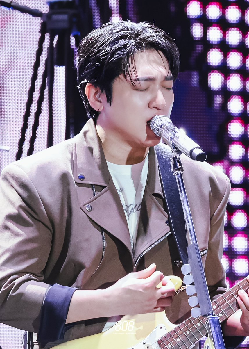 𝟖𝟎𝟖 tweet media