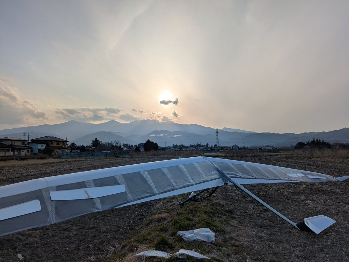 bopeep80m's tweet photo. 足尾、今年初クロカン。東強風の中無理に北上せず、上がり切るまでま西に流す作戦。鬼怒川近くまで流されてしまったので宇都宮CTRをかわすのが窮屈になってしまったが、運良くサーマル繋がって上手く北上できた。あとはだらだらと繋ぎつつ、最後は二本松のコンバージェンスからファイナル。167km https://t.co/mFP30rpQWb