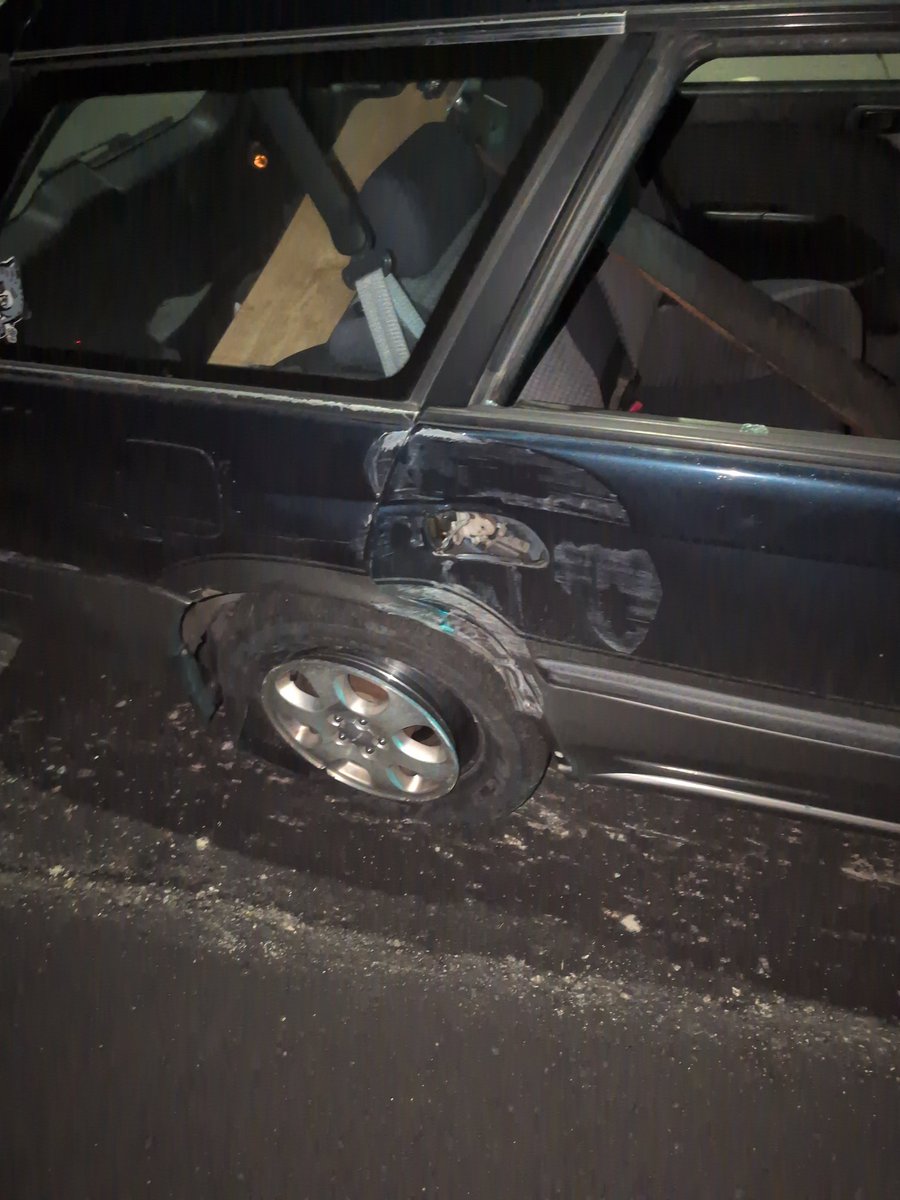 DurlTheMediocre tweet media