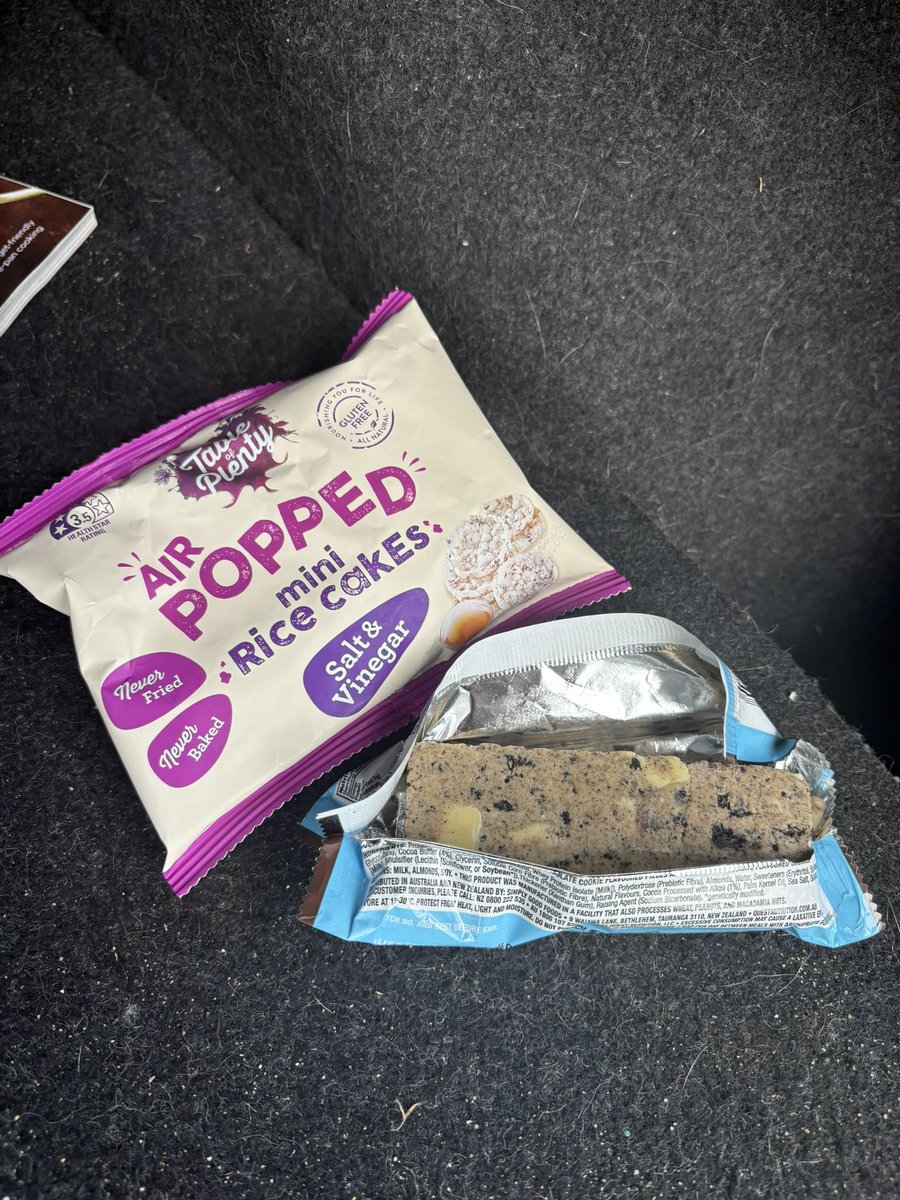 elisa 🫐trying not to go insane tweet media