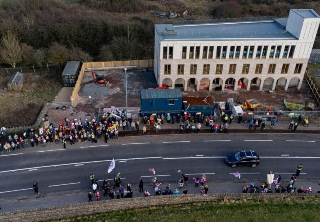 Robert Carter tweet media