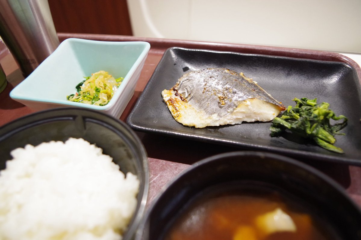 図々女 tweet media