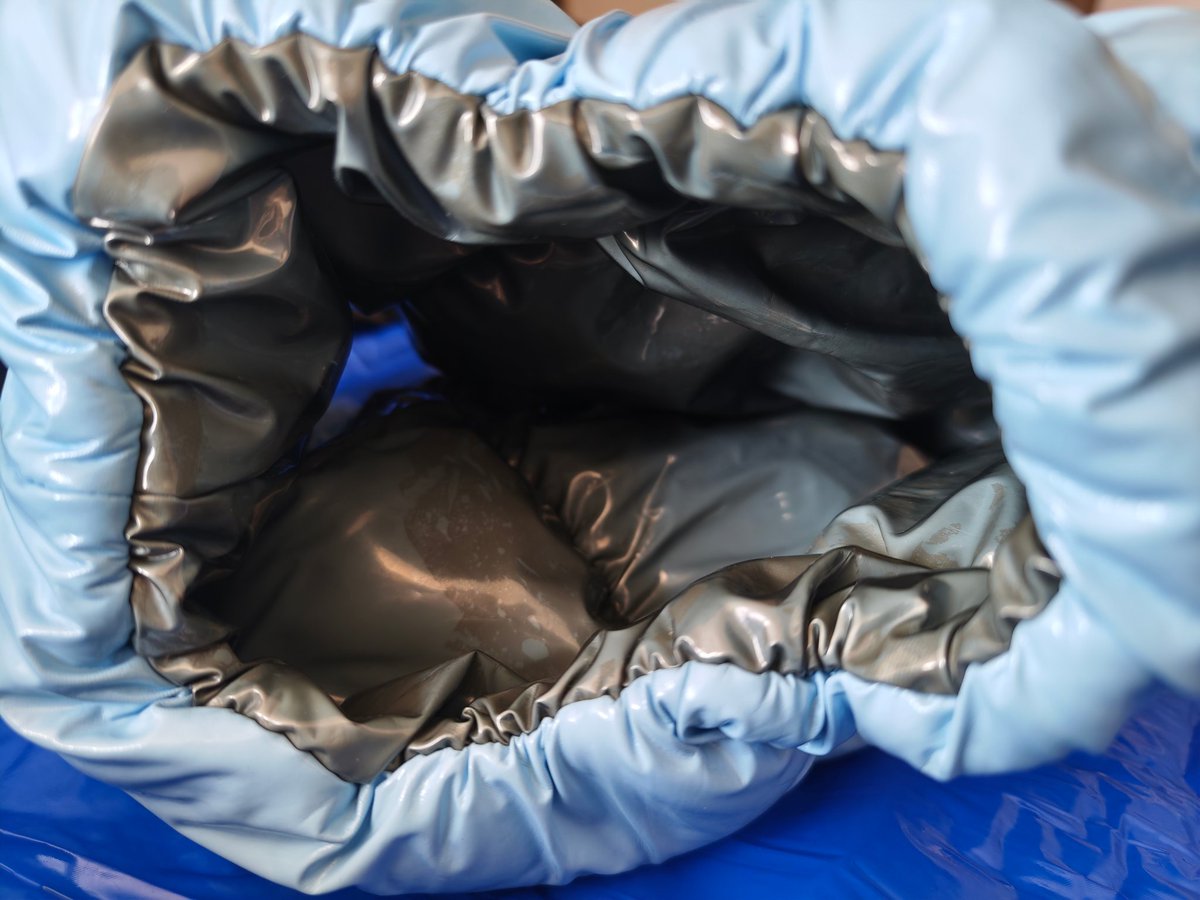 If you like to have a hot and wet time with me in my cosy plastic bed, then get in touch quickly and send me a message. Girls, Trans or Femboys are welcome 💦 Check my other posts to see what awaits you 🤤

#dating
#plastic
#fetish
#pvc
#leather
#latex
#berlin
#germany