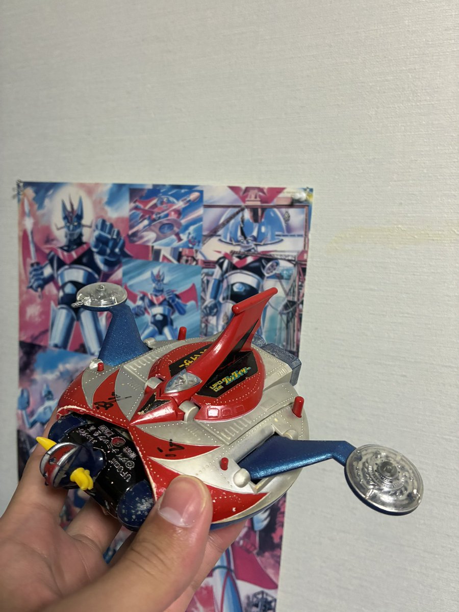 タイタス tweet media