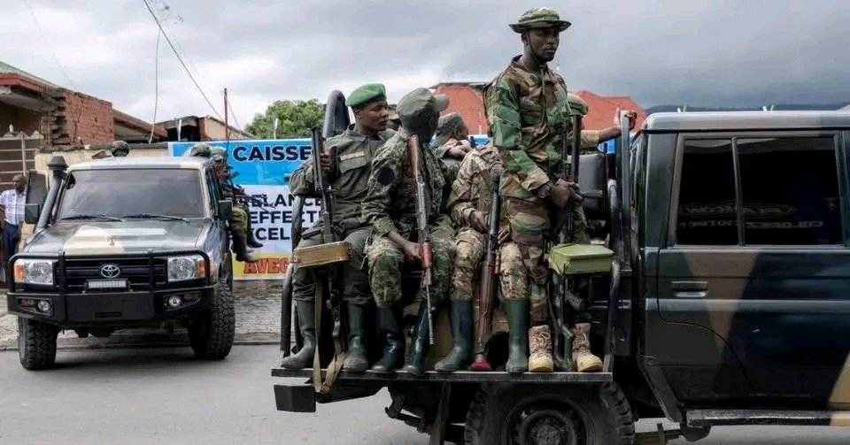 mulikuza_jordan's tweet photo. ‼️🔴‼️👺🇨🇩 21/03 – #SUD_KIVU & GRAND NORD : COMBATS INTENSES, #EMBUSCADES ET SITUATION SÉCURITAIRE #COMPLEXE👺🇨🇩

La situation reste extrêmement tendue dans l’Est de la République démocratique du Congo, avec plusieurs développements majeurs sur différents fronts.
👺Sud-Kivu – #Bijombo
Des éléments affiliés aux groupes Red Tabara, M23 et #Twirwaneho auraient été capturés par les FARDC, après une embuscade menée avec l’appui des #Wazalendo.
👺 Une opération qui témoigne de l’intensité des affrontements dans la région.
👺 #Grand_Nord
La traque des groupes armés se poursuit.
👺 Les #Wazalendo, aux côtés des #FARDC, intensifient leurs opérations contre le #M23.
👺 La présence d’autres groupes comme les #ADF rend la situation encore plus complexe et dangereuse pour les civils.
👺 De nouvelles dynamiques apparaissent, notamment avec l’émergence de factions armées supplémentaires.
👺 Haut-Katanga – Mitwaba (village Konga)
👺 Une attaque des miliciens Maï-Maï a été repoussée par les FARDC.
👺 Les autorités locales assurent que la situation est actuellement sous contrôle, tout en appelant à la vigilance.
👺 Ituri – #Mambasa
👺 19 taximen portés disparus après une embuscade présumée sur l’axe Apodo-Mambasa.
👺 Des motos retrouvées abandonnées, aucune nouvelle des victimes.
👺 Les regards se tournent vers les groupes armés actifs dans la zone.
❎À retenir :
#Multiplication des fronts actifs à l’Est
Conflit de plus en plus complexe avec plusieurs groupes armés
Populations civiles fortement exposées
✅ Pensée aux #victimes et aux familles touchées.
👺 Plus que jamais : unité, vigilance et responsabilité.
#RDC 🇨🇩 #SudKivu #GrandNord #Ituri #HautKatanga #Sécurité #ActualitéRDC #Paix #Solidarité✍️
#viralphotochallenge
#realmadrid
#Guerre_du_M23_dans_le_Kivu
#RDC
#Bukavu
#banamvuluzibilakamonde