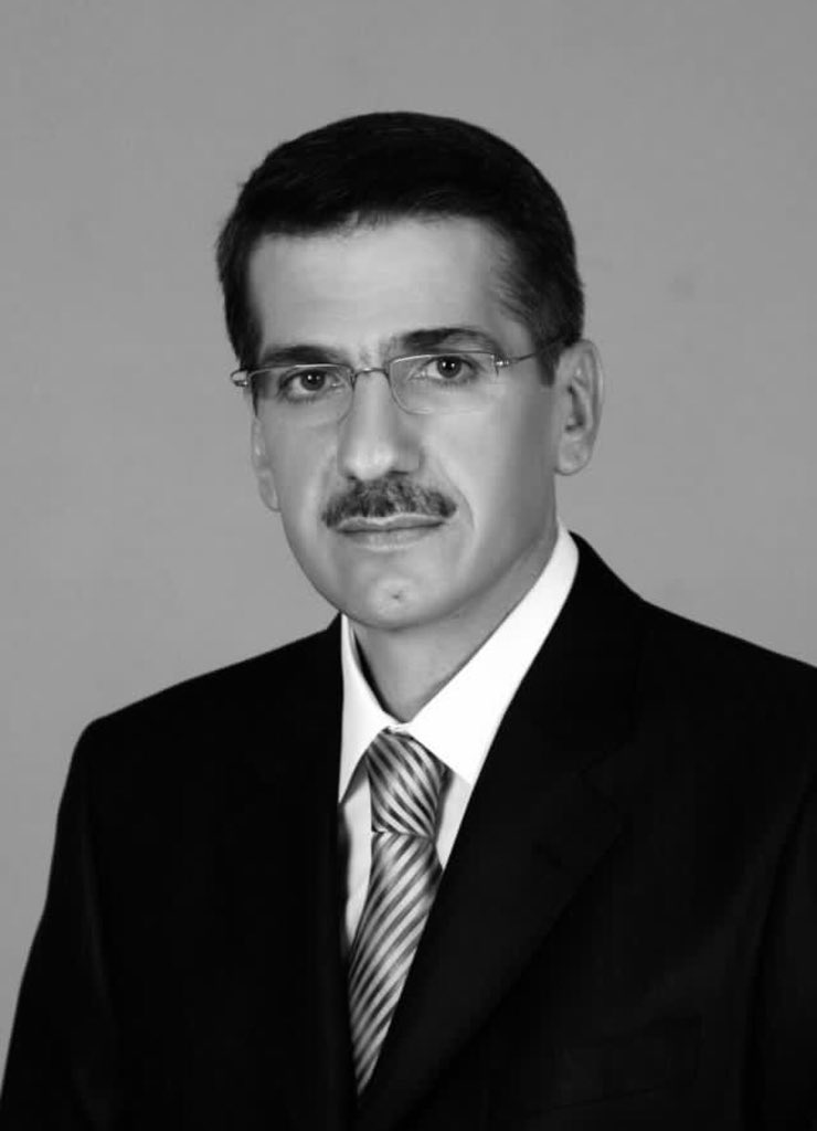 Aziz şehrimize, Belediye Başkanlığı ve Milletvekilliği görevlerinde önemli hizmetler gerçekleştiren merhum Hamza Yanılmaz'ı vefatının 15. yıl dönümünde rahmetle anıyorum. 

Mekanı cennet olsun, makamı âli olsun.