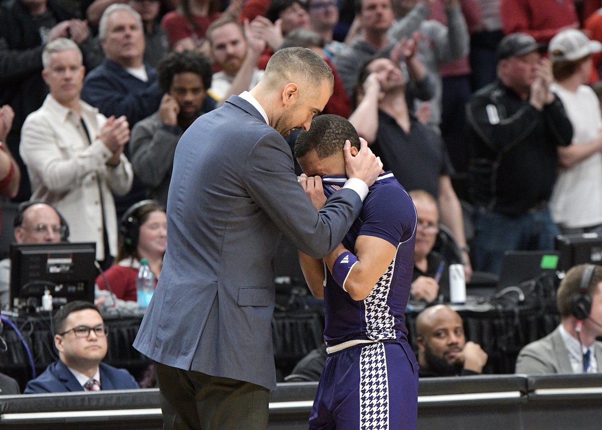 HPEmichael's tweet photo. Panthers fight to the end, fall to Arkansas in second round https://t.co/mFMQAilqtg https://t.co/gsncfs2wOf