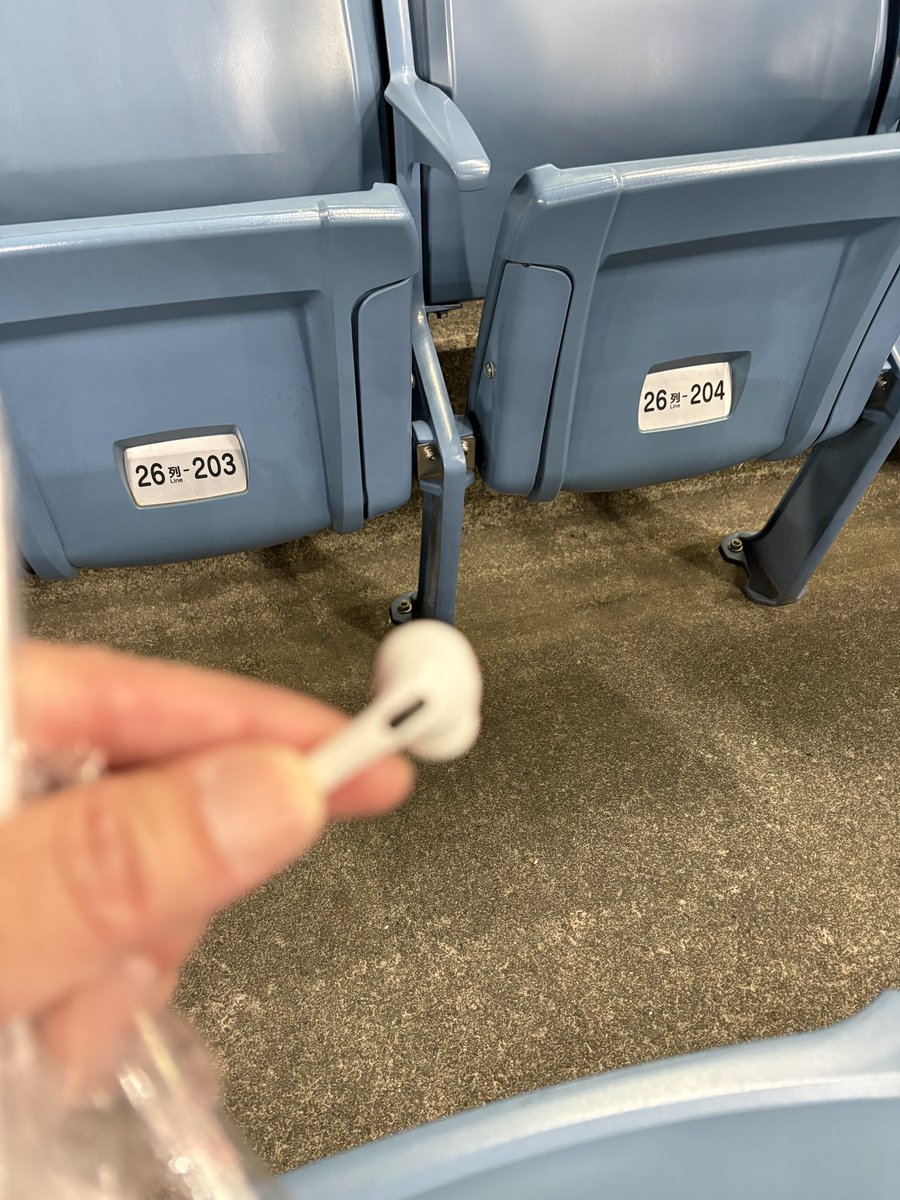 りょうじ tweet media