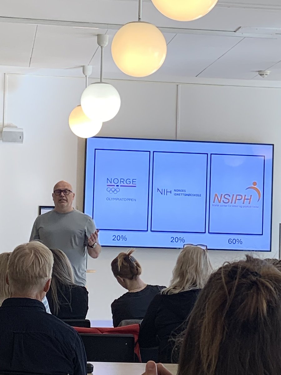 FredrikWeibull's tweet image. Tom Henning Øvrebø talks about the ”Norwegian Model”. 

#sportpsychology 
#SIPF2026