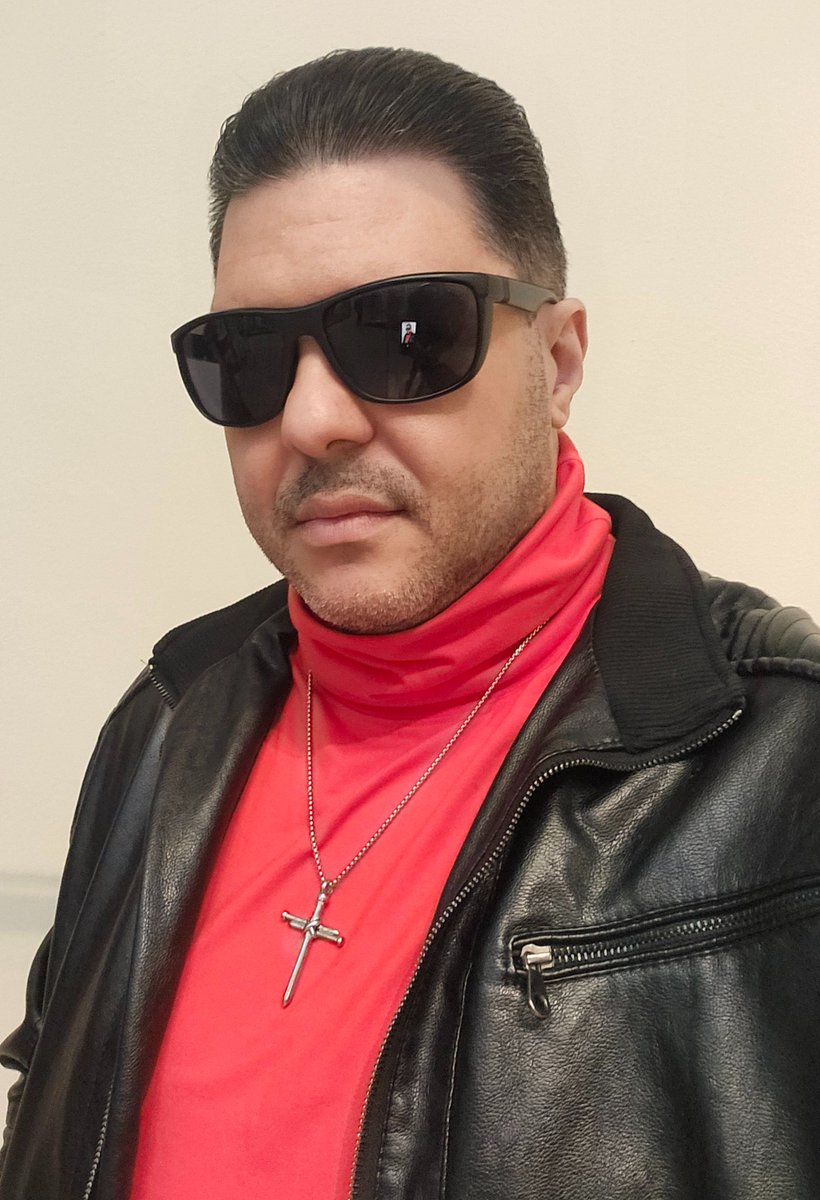 RazorBlade316 tweet media