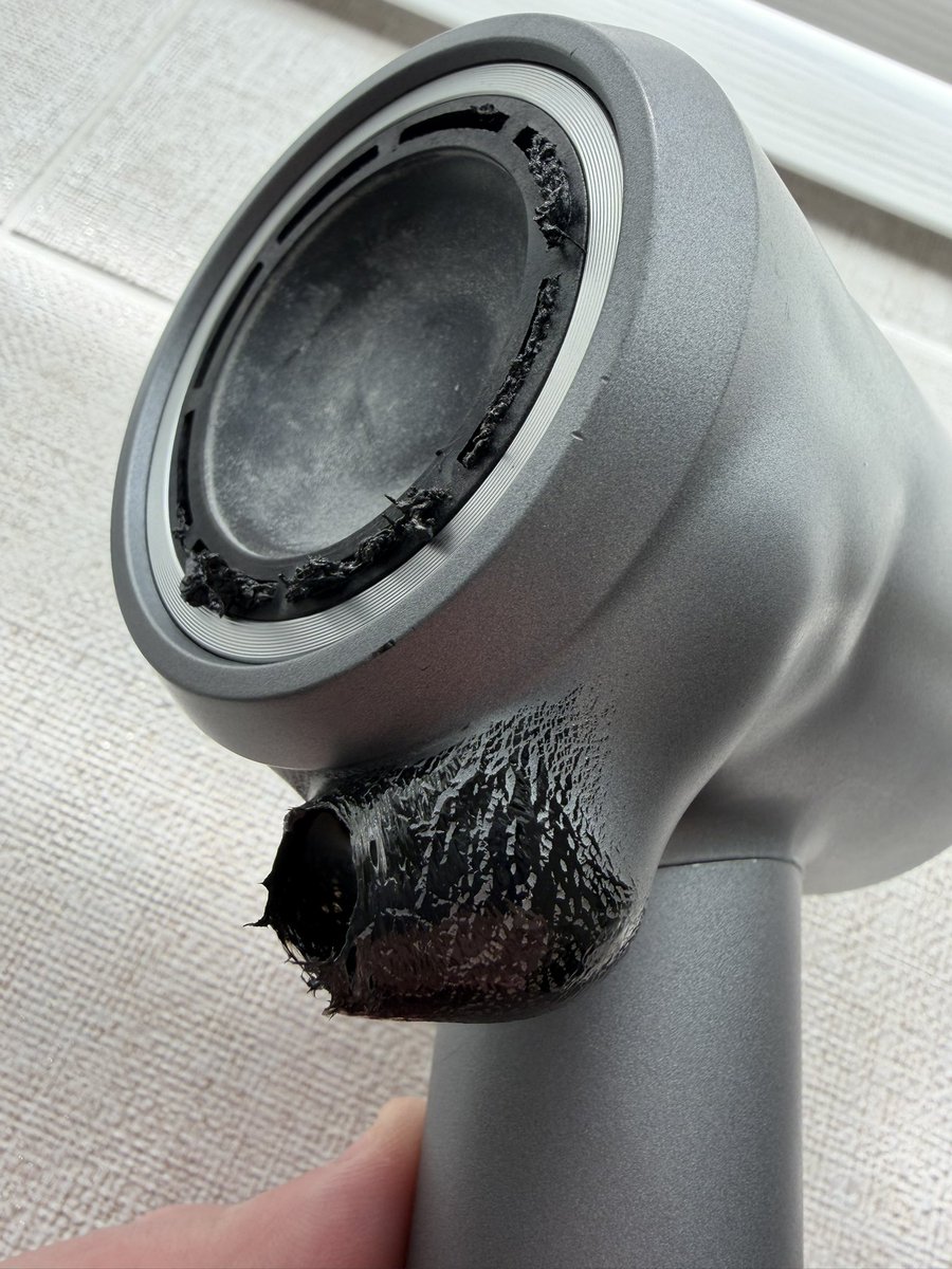 marc_bernard77's tweet photo. @AldiUK - Absolutely shocked &amp; disgusted with this hairdryer we purchased from your Andover store. Our teenage daughter was using, suddenly smelt burning and the whole casing was glowing red and burning/melting! Massive H&amp;S issues here! 😤 
@LottieB77 https://t.co/K0eFZA3a0g