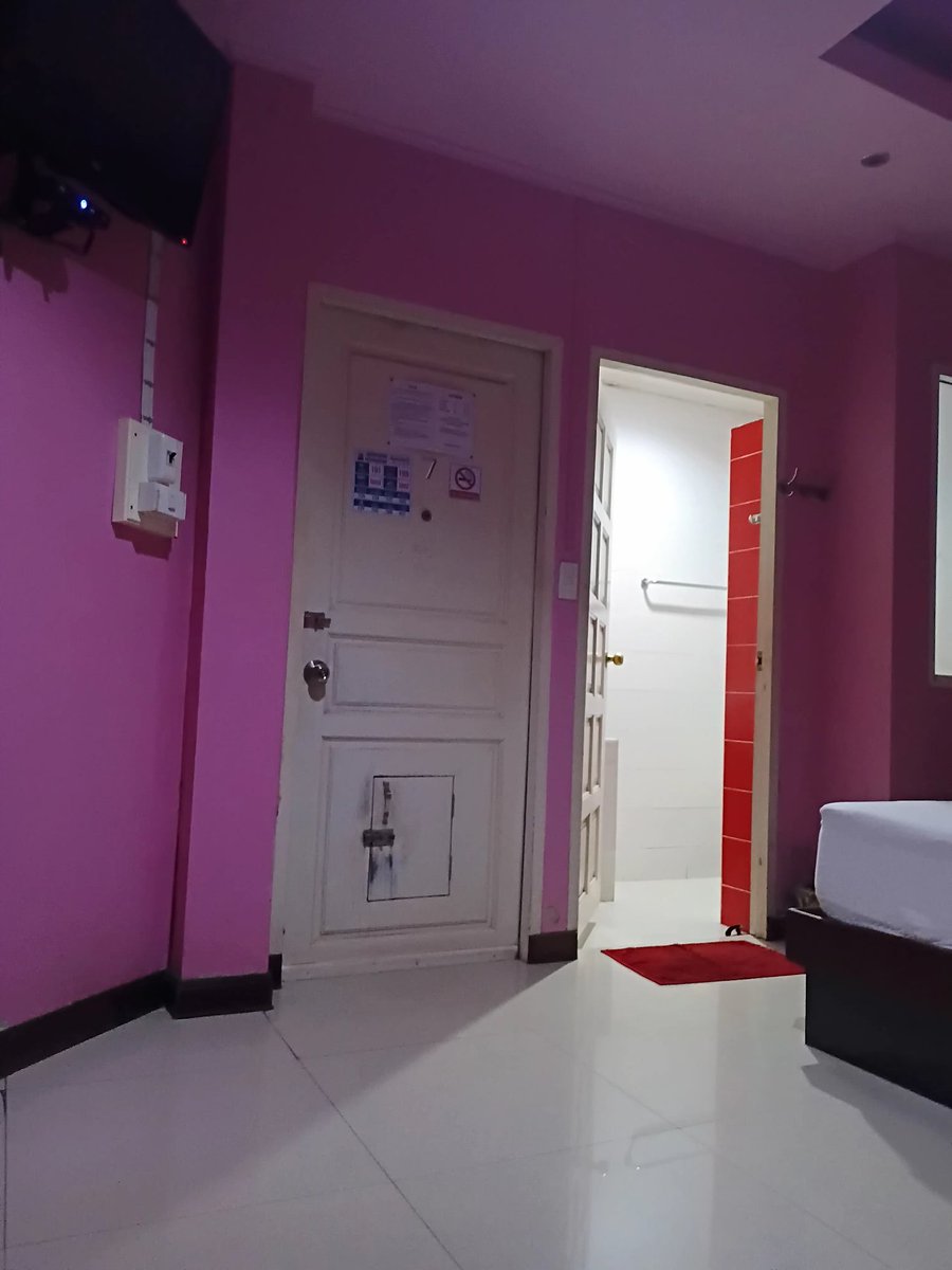 อยากผ่อนคลายก็ทักมา. tweet media