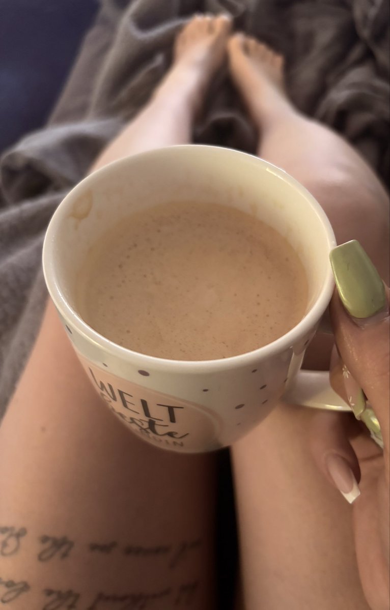 Gl1tzer_in_red💋 tweet media