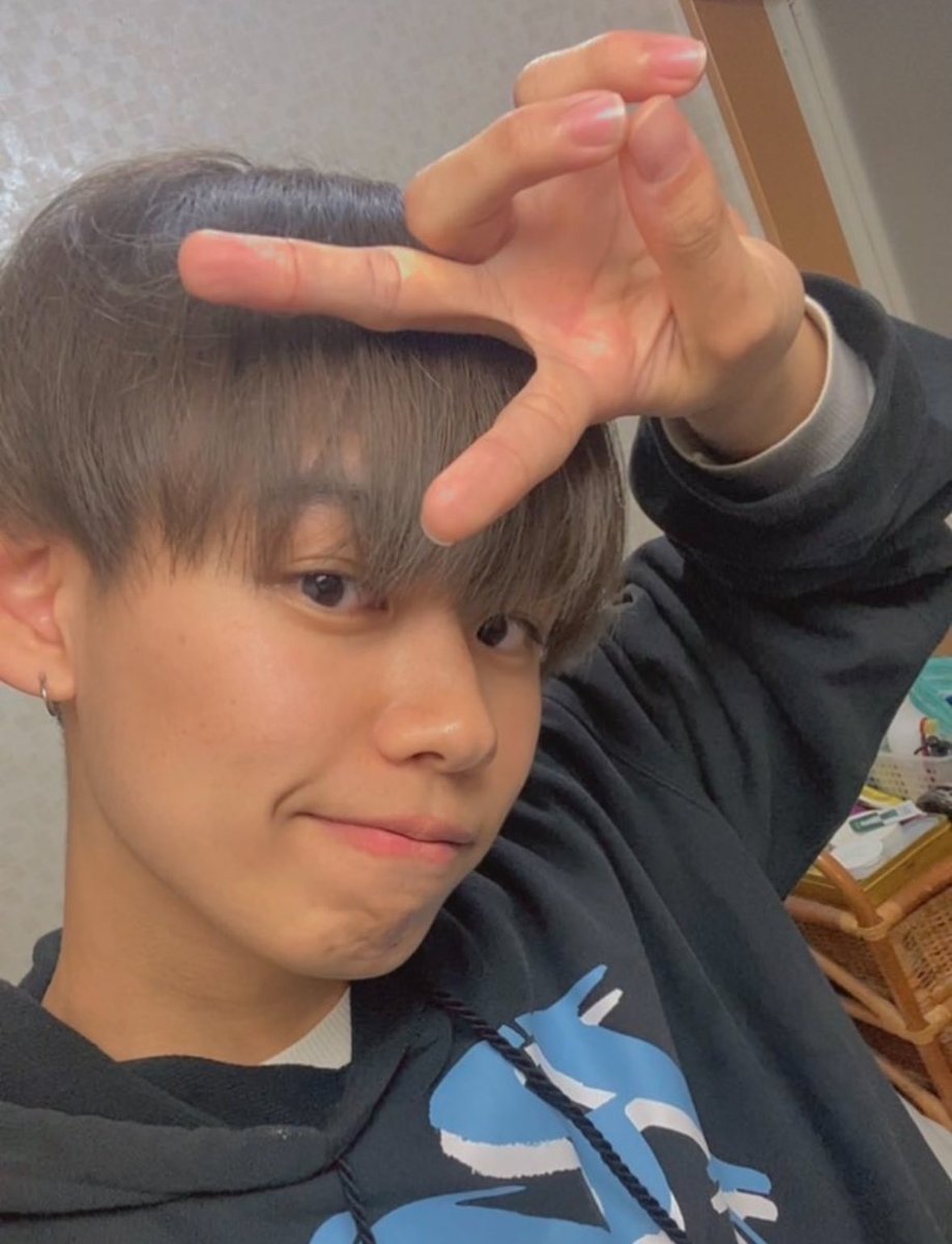 junjunn_03's tweet photo. すぐ消すけど久しぶりーの顔！！ https://t.co/jaa3pgpy3f