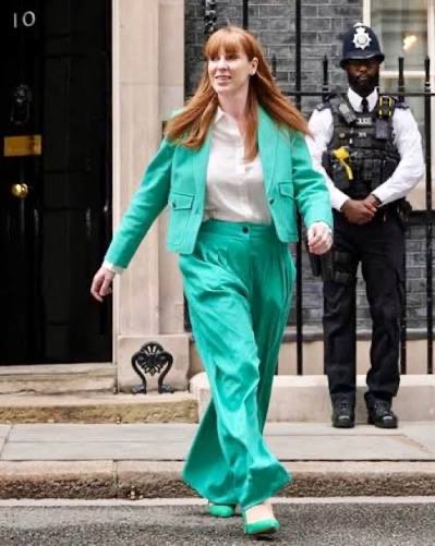 Patricia🇬🇧 tweet media