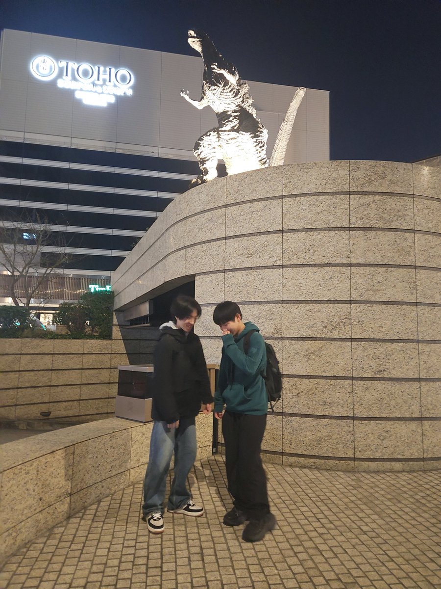 reisaaa123's tweet photo. 韓国ミュージカルonscreen でMOZART!観ました✨with ひさっち  出演者の歌ウマに拍手しちゃうところだった👏 韓国へ他の作品も観に行きたい❗노래가 망할거야. #mozart #ミュージカル #舞台 #TOHO #鈴木弥人 #後藤レイサ #한국 #뮤지컬 https://t.co/42LfT0ufPj