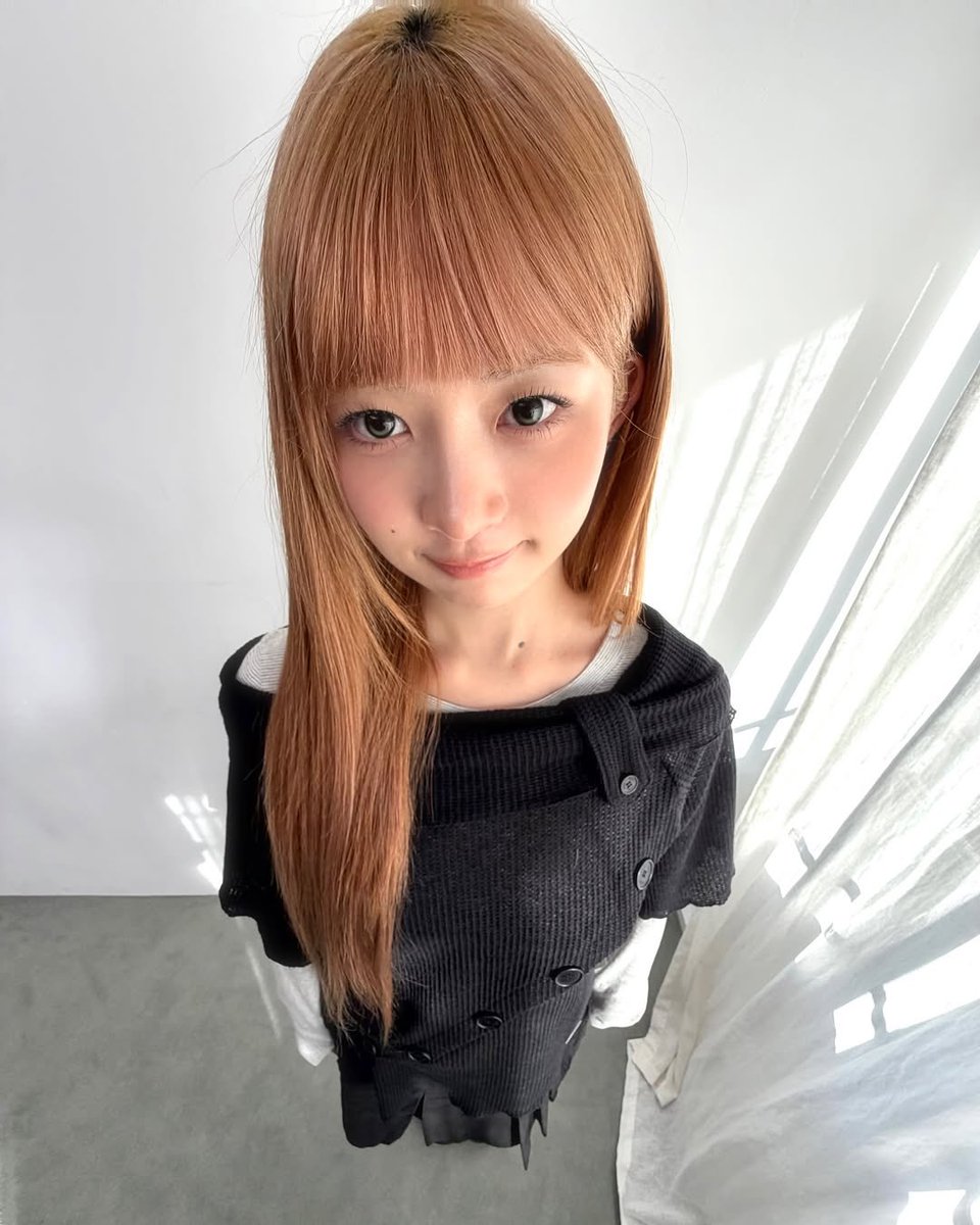 Strawbaby, tweet media