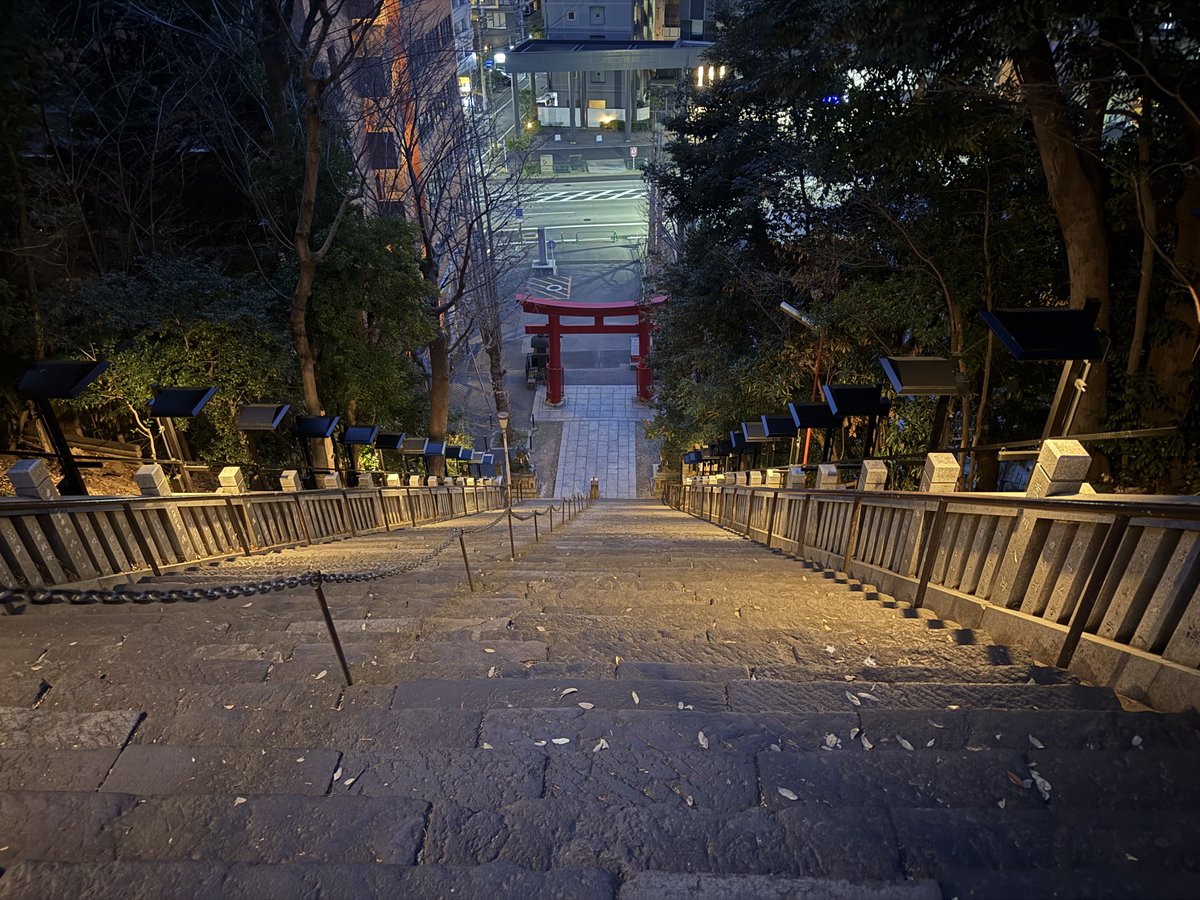 近藤信輔/「忍者と極道」17巻4月8日発売！！アニメ配信中！ tweet media