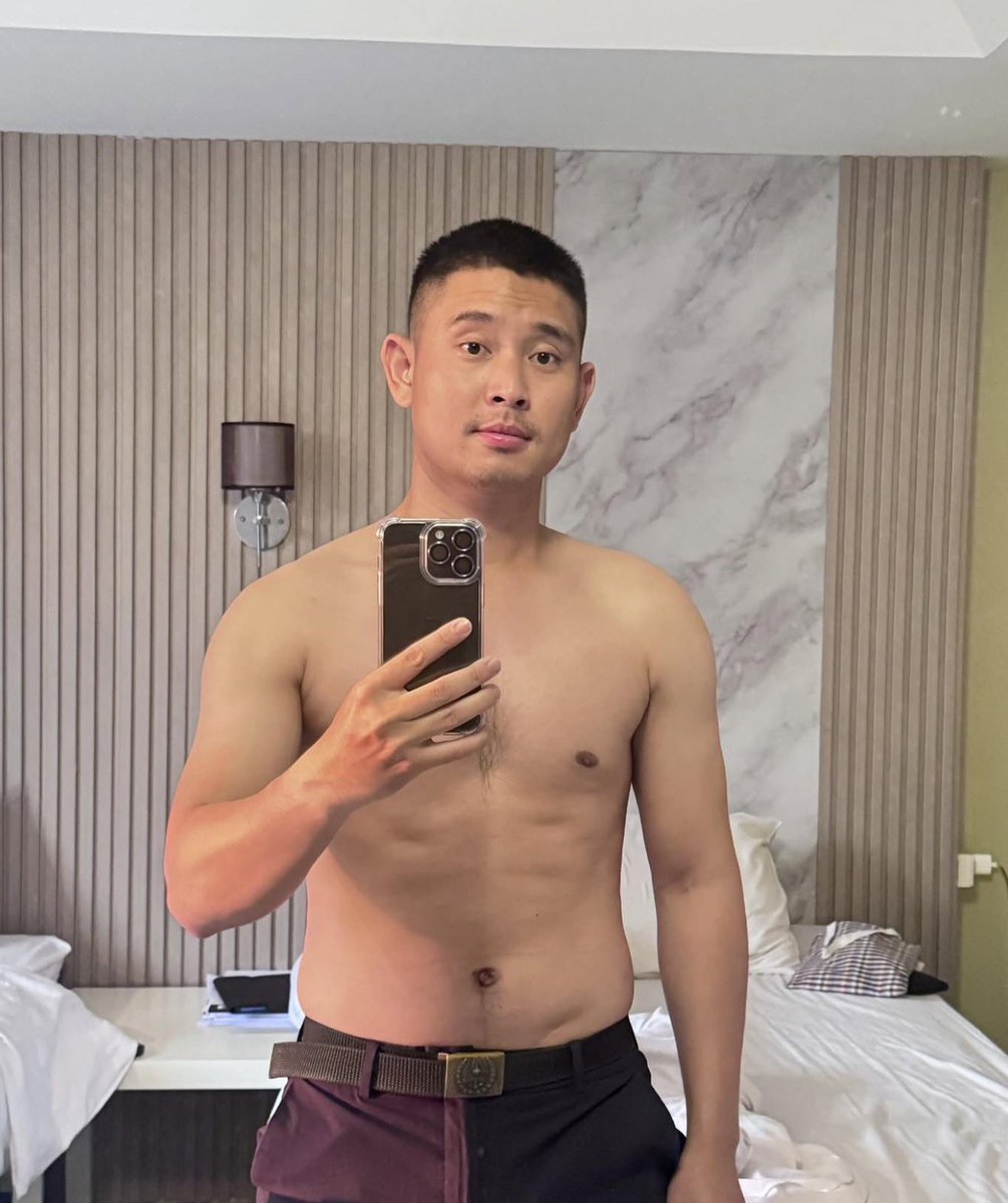 🙊🍌🍌🍌🙊 tweet media