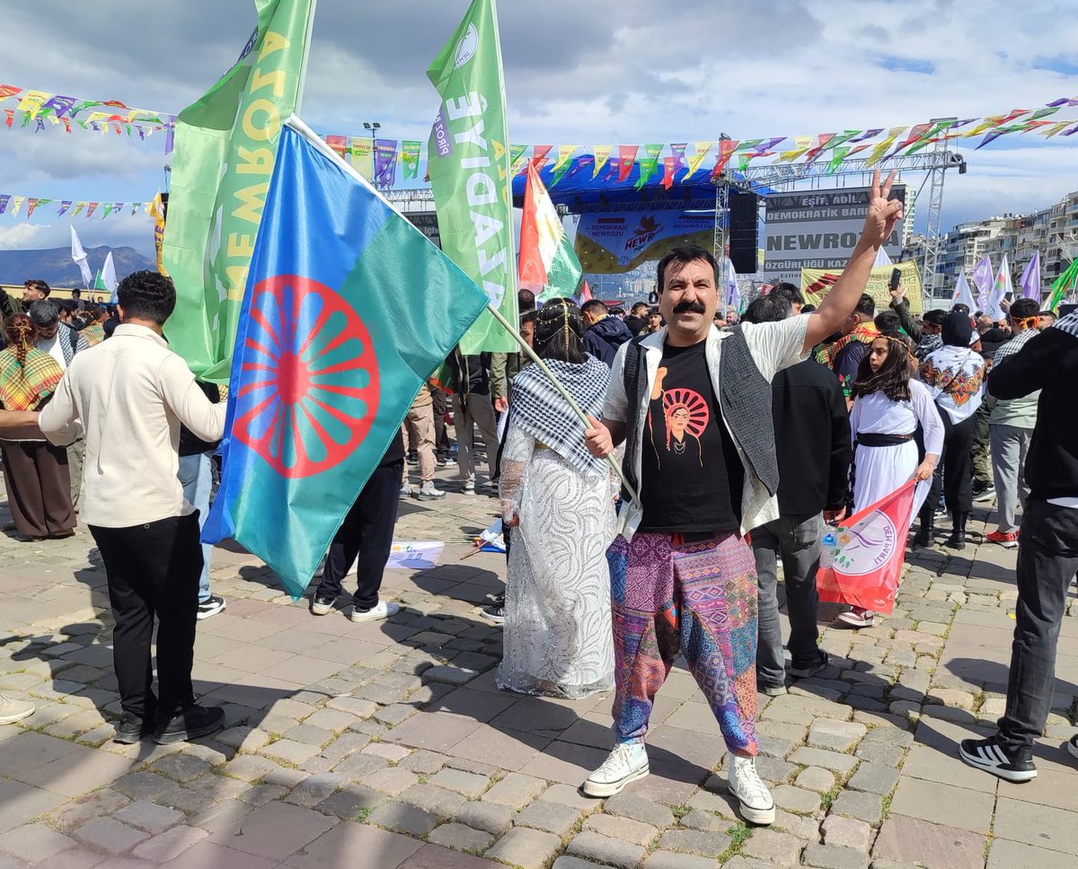 çingene bozo tweet media