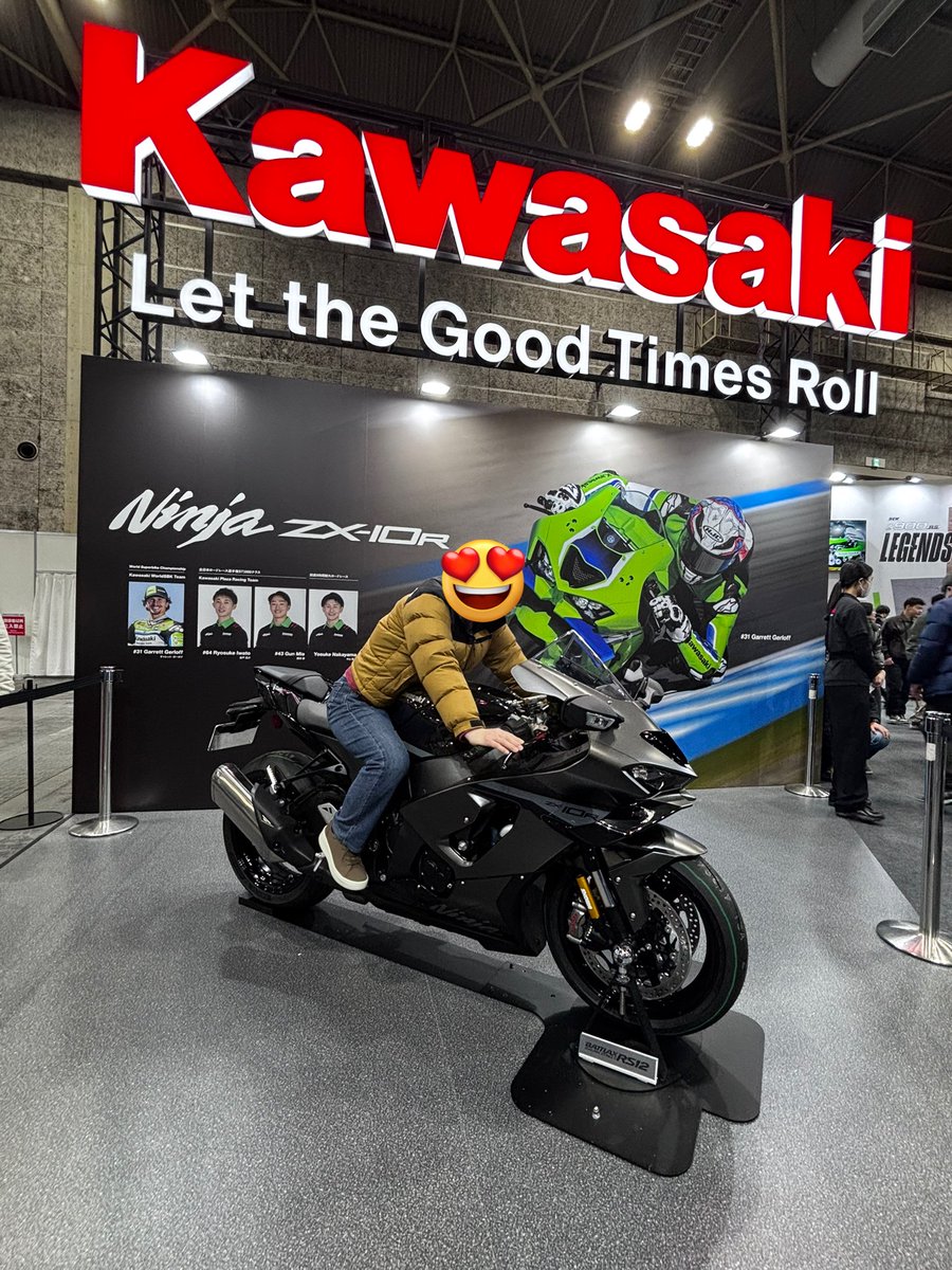 AYAKO@GSX1300R tweet media