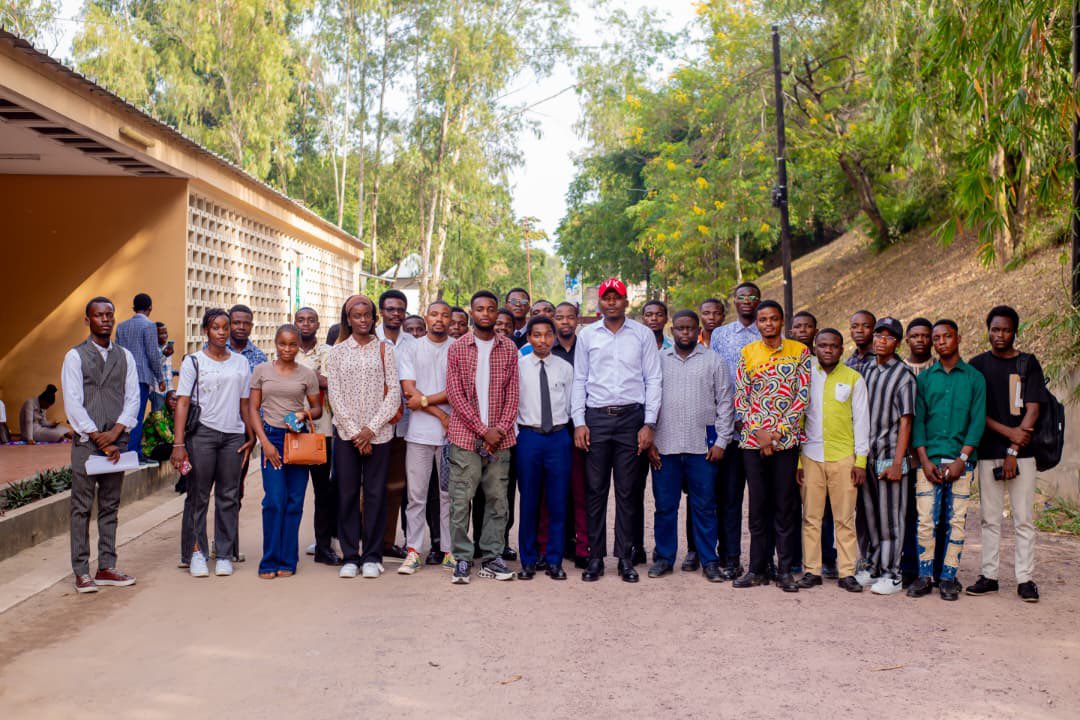 Isaac Ngola tweet media