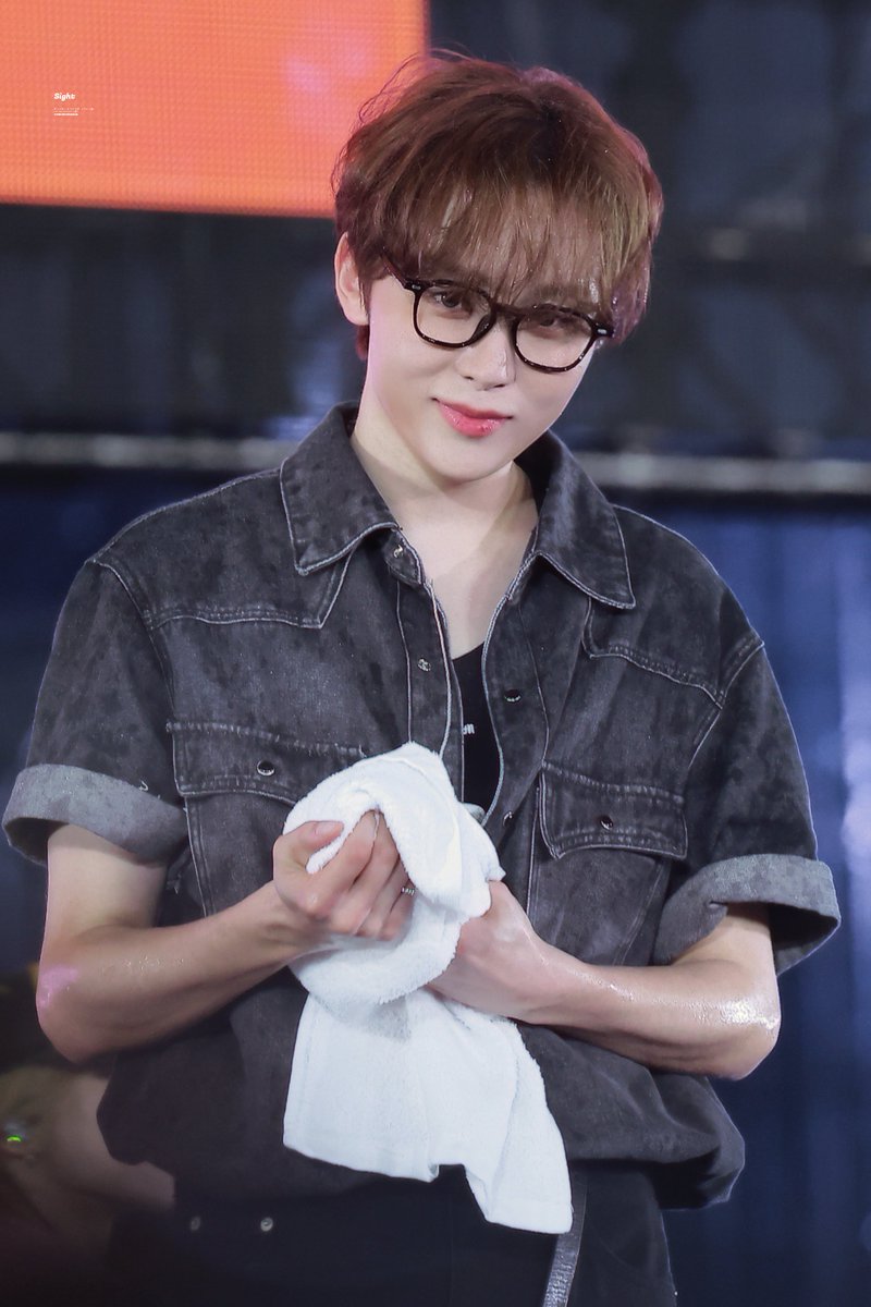 𝑠𝑖𝑔ℎ𝑡 tweet media