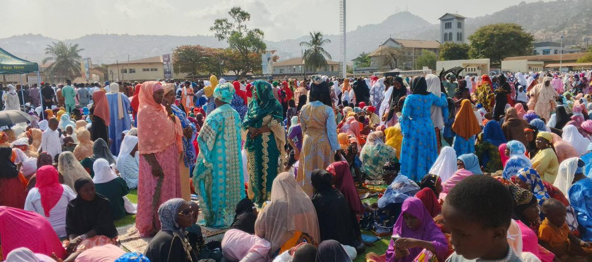 sierraeyesalone's tweet image. Eid under a scorching sky

Sierra Leone must learn to worship and work in the shade

On Friday morning, as #SierraLeone marked #Eid al-Fitr, I watched what I have watched every year of my life: thousands of Muslims streaming into open fields across #Freetown, #Bo, #Kenema and