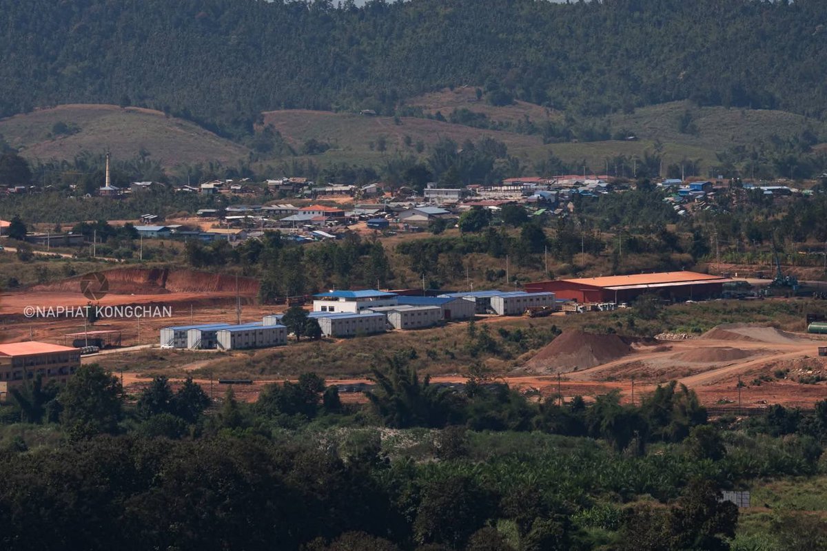 ‼️ ร้องขอความช่วยเหลือด่วนเหยื่อค้ามนุษย์ 4 รายใน #เมียวดี ก่อนถูกขายต่อไม่ทราบชะตากรรม ‼️

 facebook.com/share/1BJYtV8Y…

Photo : <a href="/naphatpixs5555/">Aom</a> / ภาพพิกัดสแกมเมอร์ 107 ใกล้ชายแดน #แม่สอด