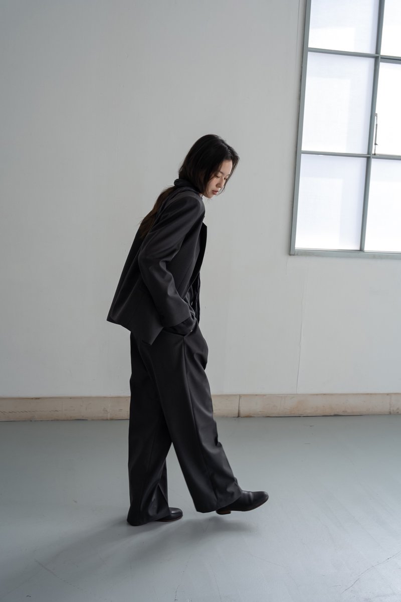 長年愛され続けてきた「Brooklyn Jacket」が、現代のバランスに合わせ