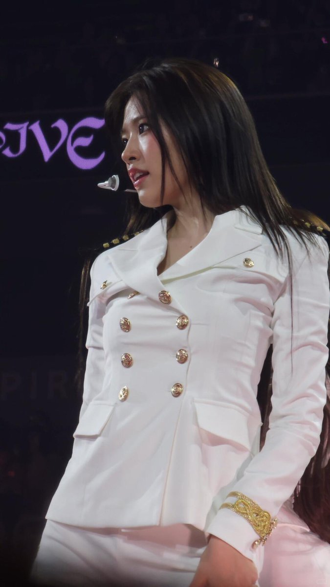 카뿜리 포포 Yujin’s mom 🍋 tweet media