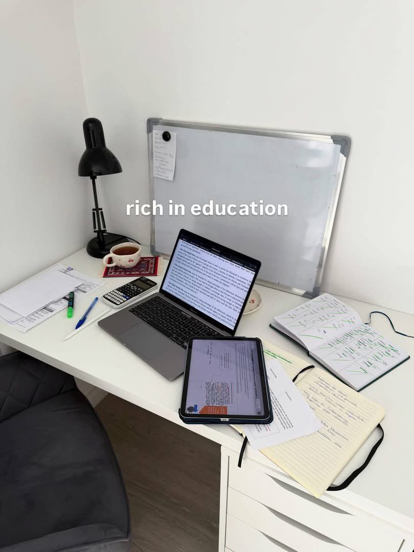 •☆• tweet media