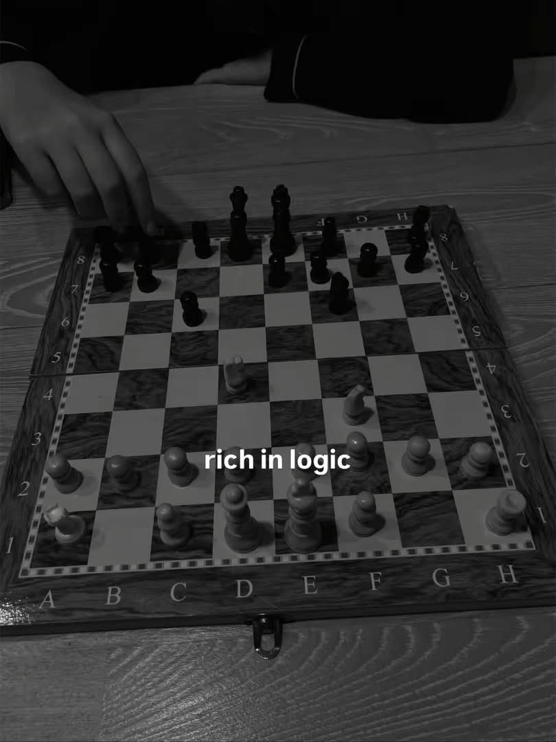 •☆• tweet media