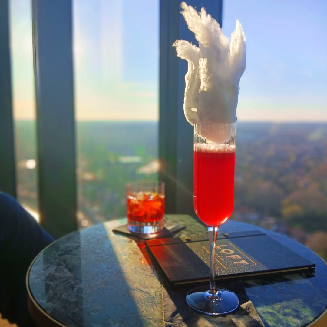 Mark0Connell's tweet image. The rooftop bar called it a 'Cherry Blossom'. 

I think they've missed a queer trick by not calling it a 'Divine'!

#Divine #BondQueerBond #drag 💄💋