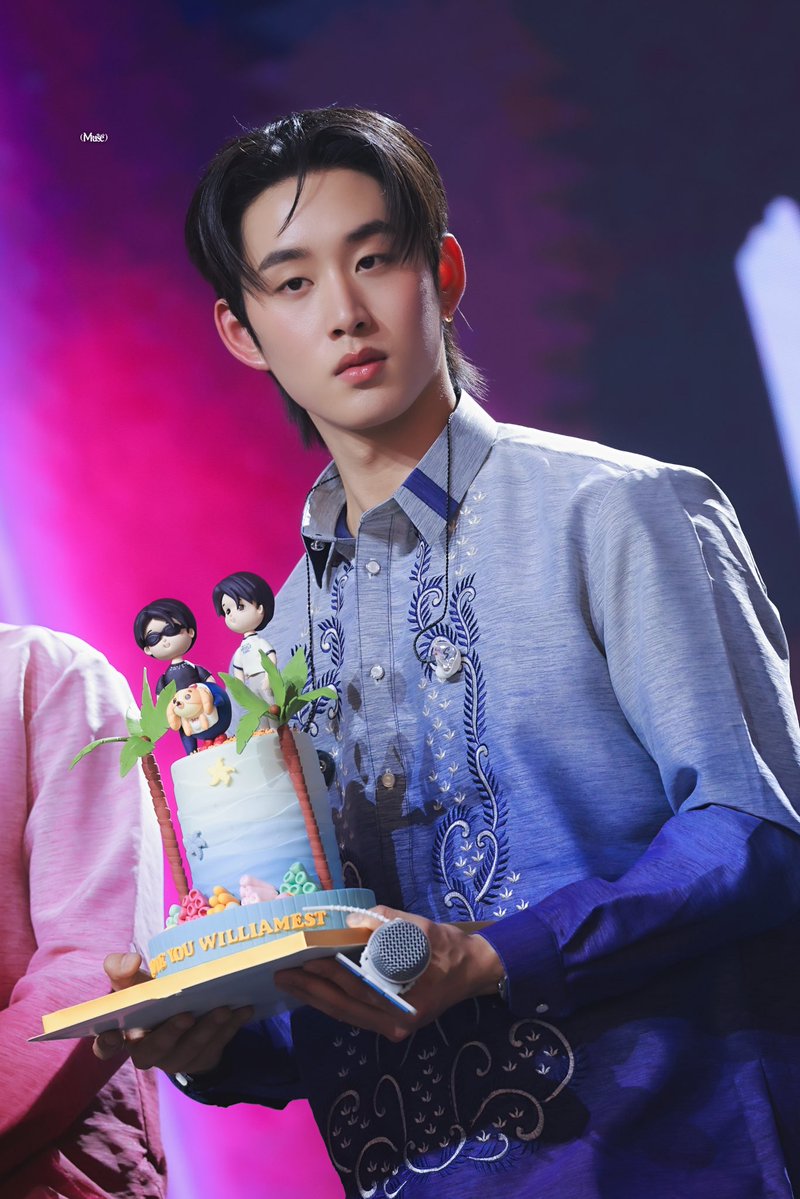 𝑀𝑈𝑆𝐸 tweet media