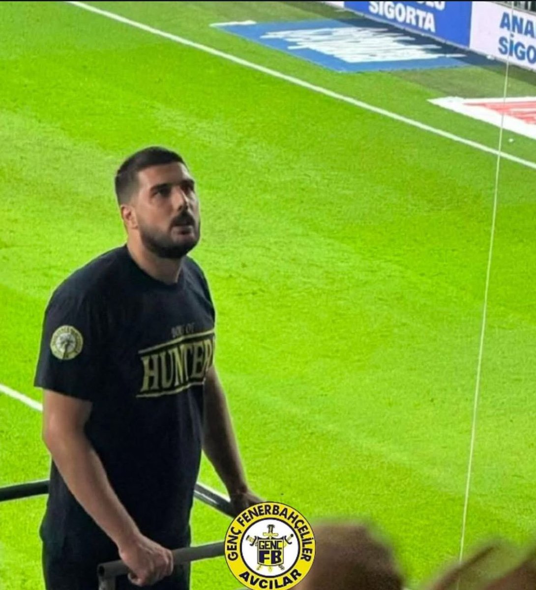 AvcilarGFB's tweet photo. Avcılar GFB olarak tribün liderimiz Cem Gölbaşı’nın doğum gününü kutluyoruz.
Liderliğin ve duruşun bize her zaman güç veriyor Ağabey.
Nice güzel yaşlara, birlikte nice zaferlere!

#AvcılarGFB https://t.co/DlaYyYWdZo