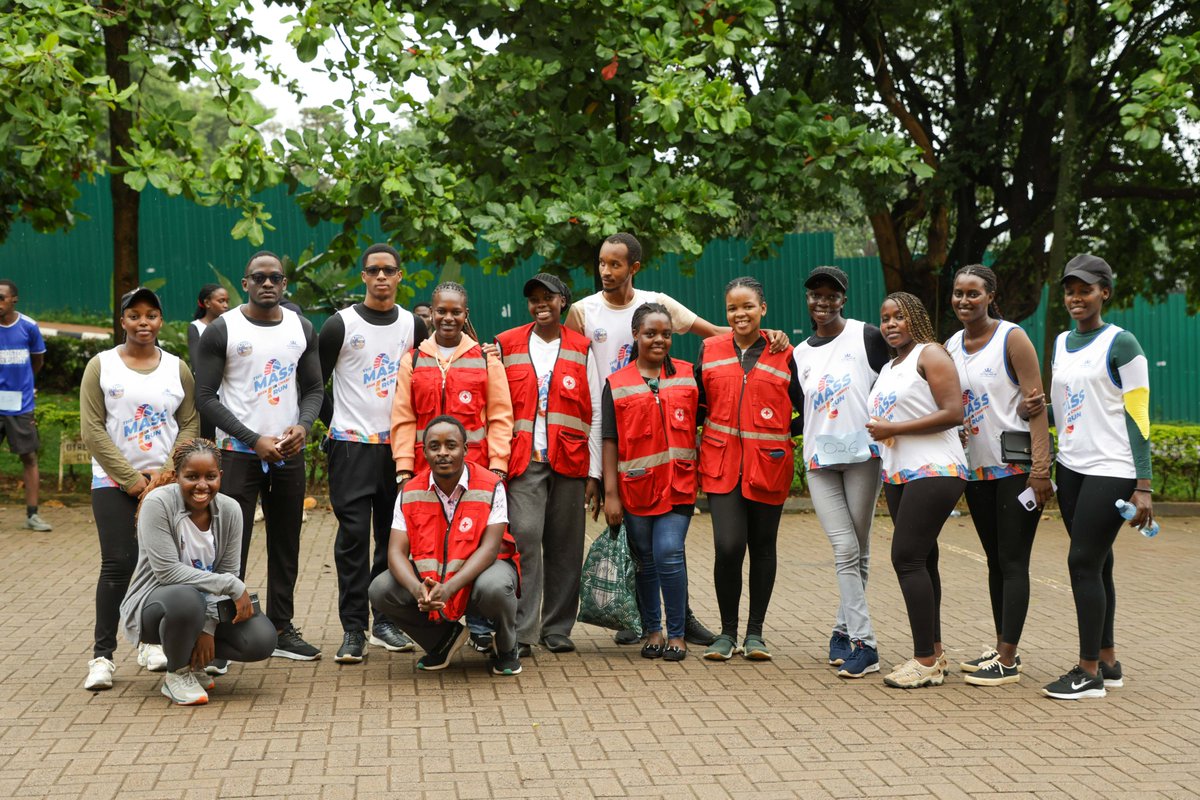 muksurveyors's tweet photo. This run wasn’t possible without our 
Sponsor: @PageHotels 
Partners: @MukGavelClub, @Rotaract_MUK, @li0nsdenfitness 

volunteers and runners. Different roles but one mission.

Thank you for making the dream come true. https://t.co/HzztQbksrF