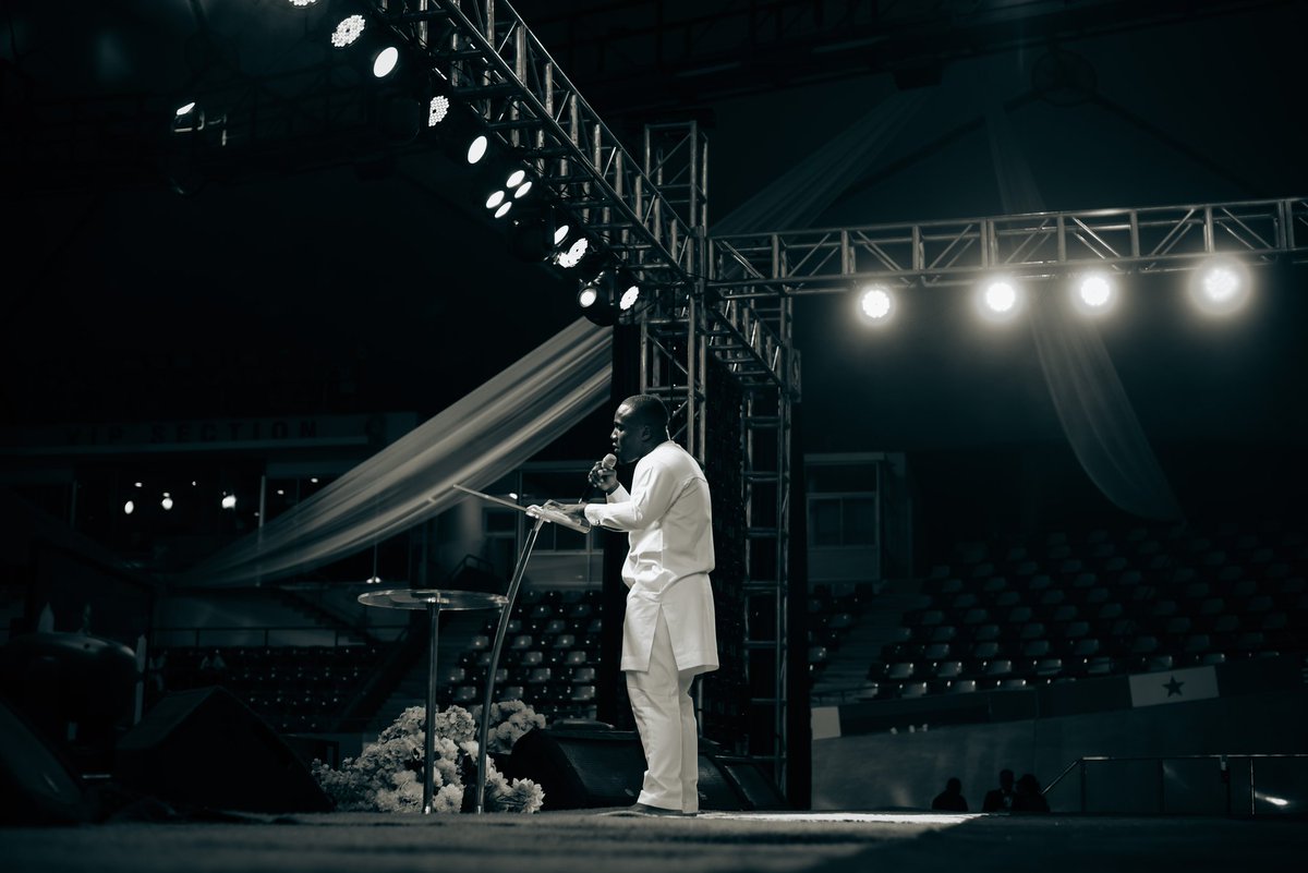 Pastor COURAGE tweet media