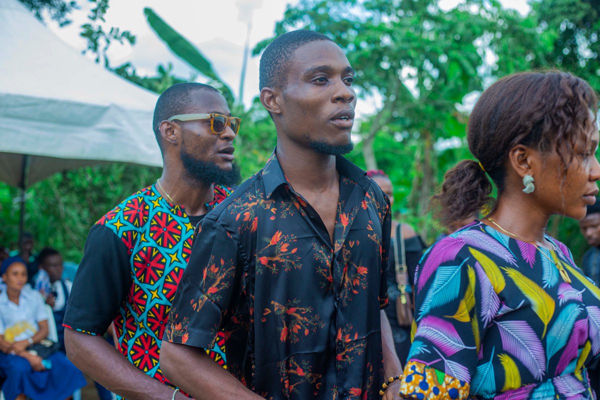 I'm back from Church, how about you??

I put plenty Offerings today, i dance, i over dance
Because Juventus cut my ticket yesterday