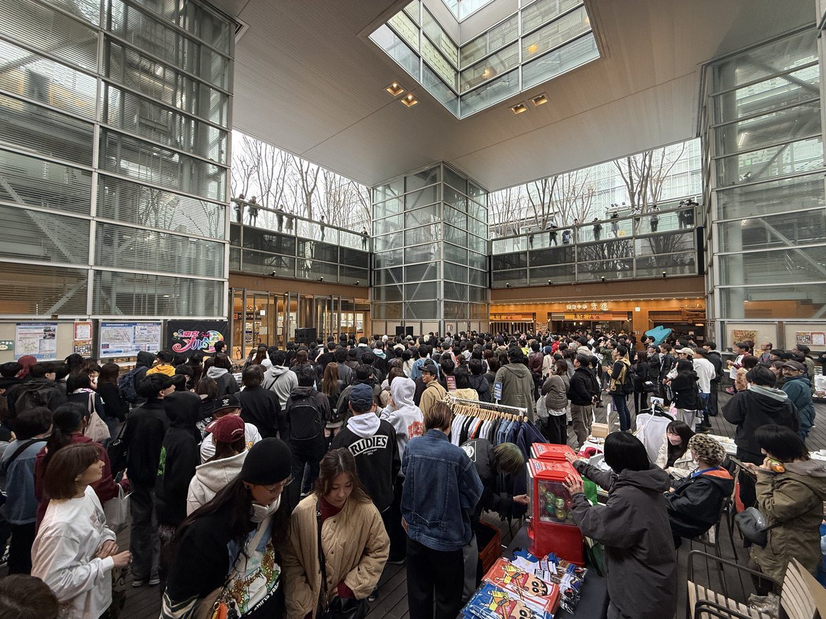 DJライブキッズあるある中の人 tweet media