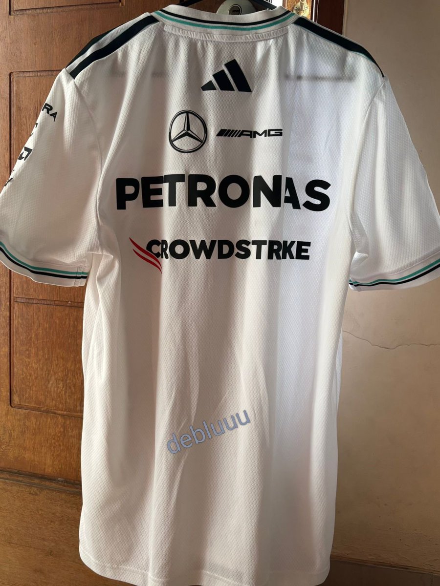 Delionn_bluee tweet media