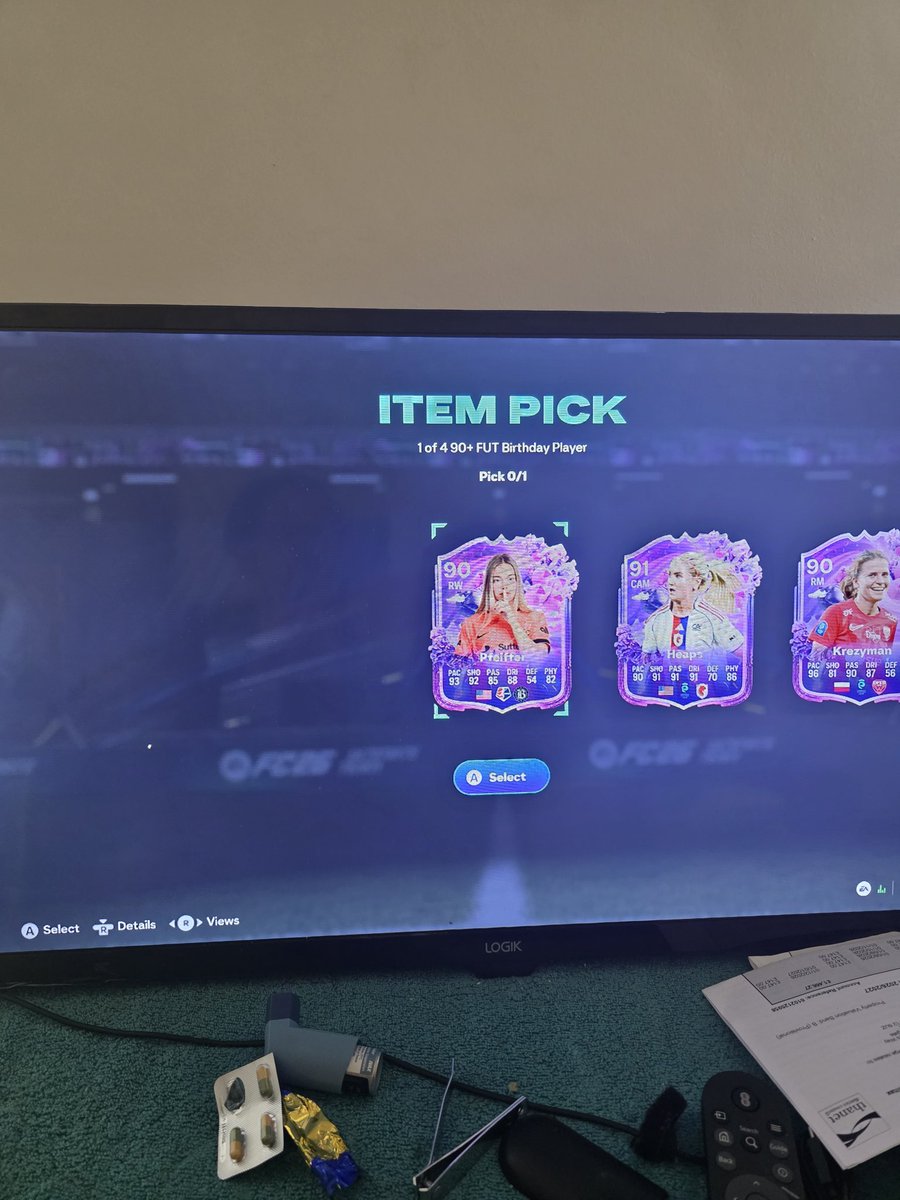 Thompson tweet media