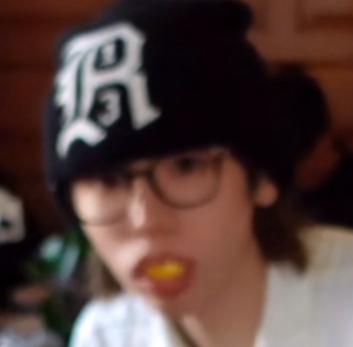 소설짱 tweet media