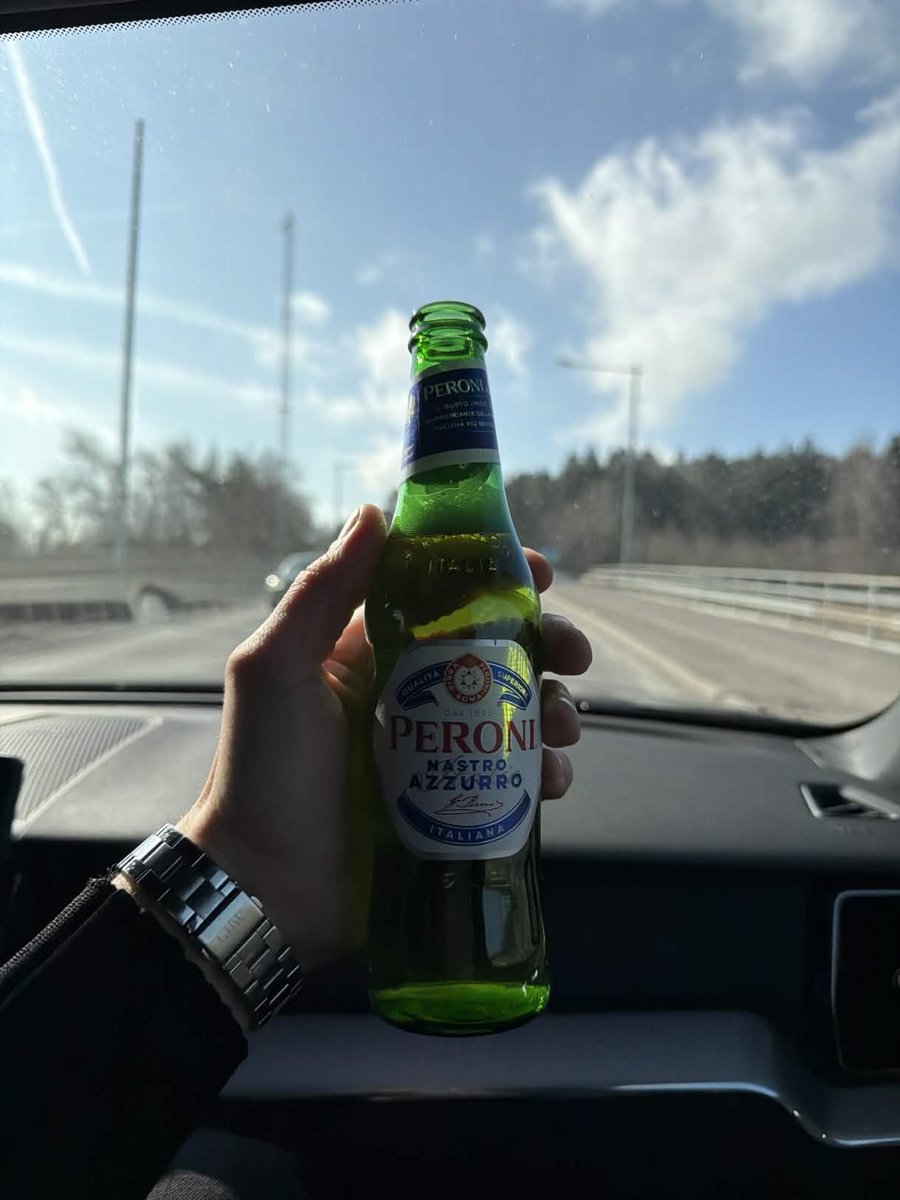 Édith Piaf tweet media