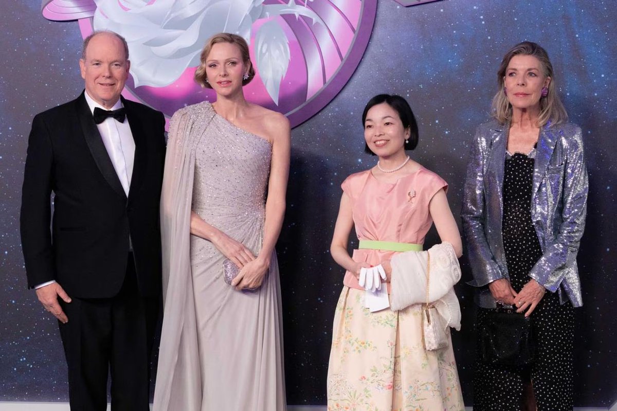 meganuni1 tweet media