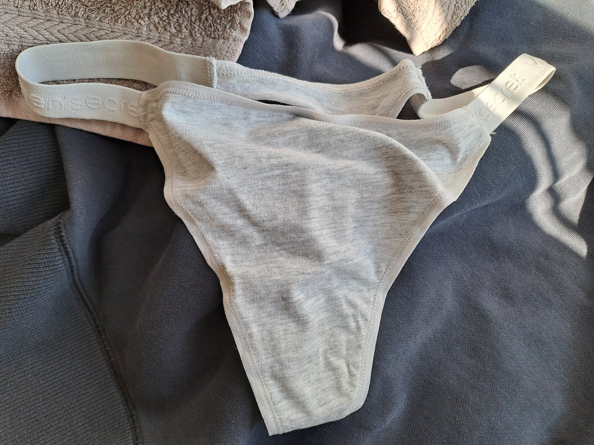 Mark30704629's tweet photo. Dirty thong 😍 Great scent 🥵🔥 https://t.co/hGgCh0cwng