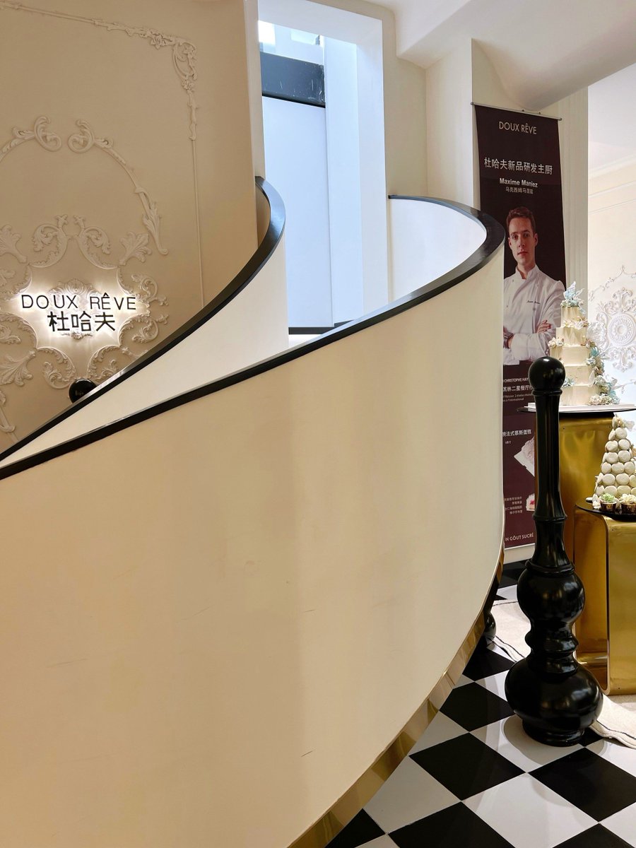 vivixz je tweet media