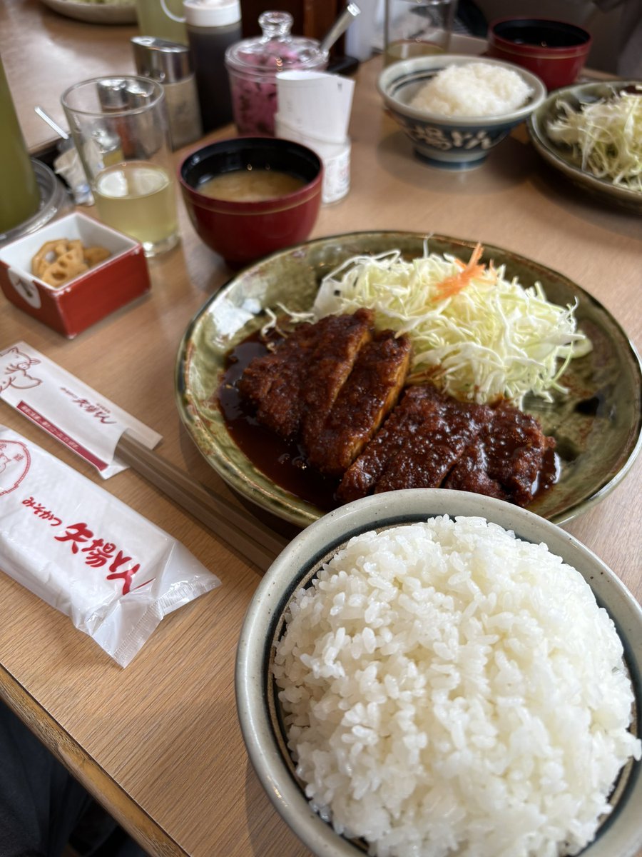 ダーハマ tweet media